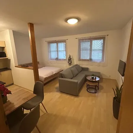 Eleven Brevnov * Praag