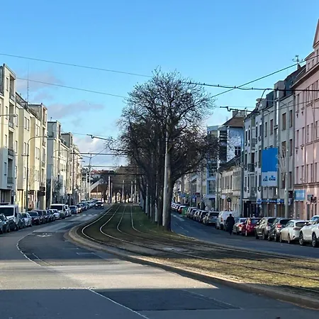 Eleven Brevnov Appartement *